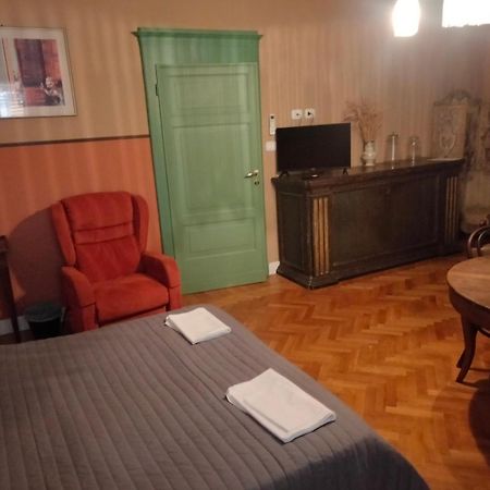 San Petronio Room And Suite Rooms - By Bolognacentro Luxuryh Exteriér fotografie